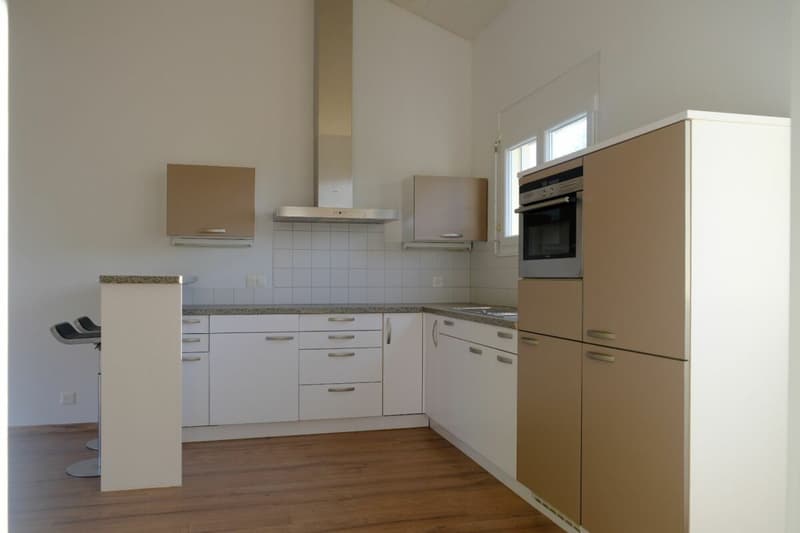 Charmante 2.5-Zimmer-Wohnung mit Aussicht ins Grüne in Aesch BL (5)