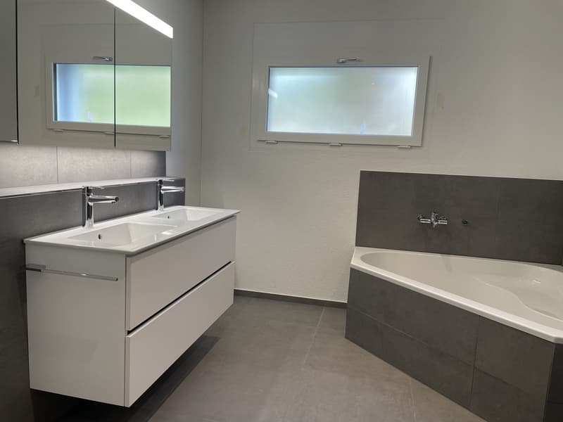 Appartement moderne de 4,5 pièces au rez-de-chaussée dans un quartier calme à Lommiswil - Première location (15)