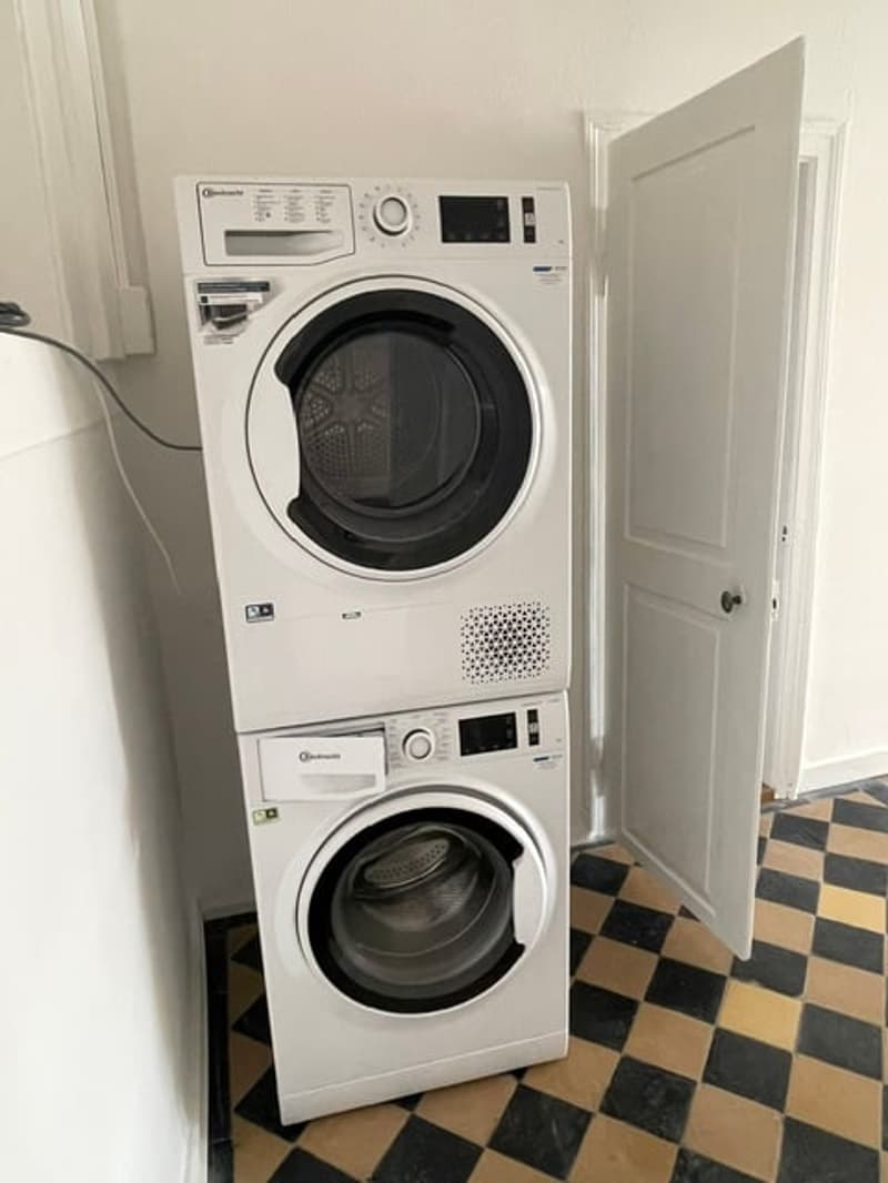 Mitten in Solothurn: Frisch renovierte 3.5-Zimmer-Wohnung in der Altstadt (9)