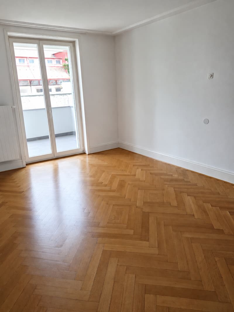 Charmante 2-Zimmer-Wohnung mit Balkon in Basel (4)