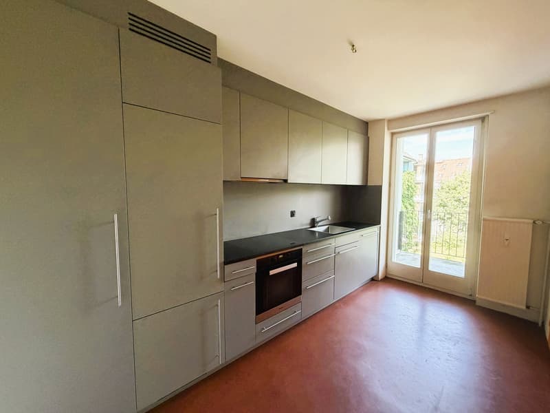 Charmante 4-Zimmer-Altbauwohnung mit Balkon in Basel St. Johann (6)