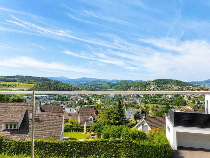 Exklusive 3.5-Zimmerwohnung mit Panoramaaussicht und Doppelgarage inkl. E-Ladestation (16)