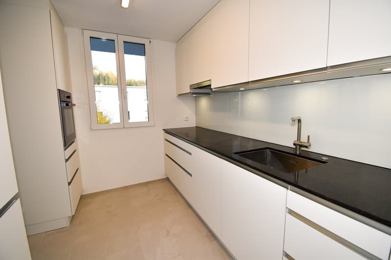 Schöne Wohnung an bester Lage mit Aussicht ins Grüne (1)