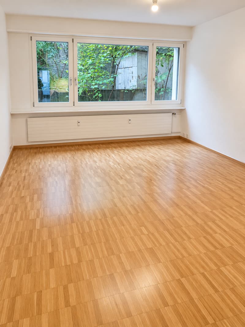 Einmalige Gelegenheit: Gewerberaum mit direktem Zugang zur 2-Zimmer-Wohnung (11)