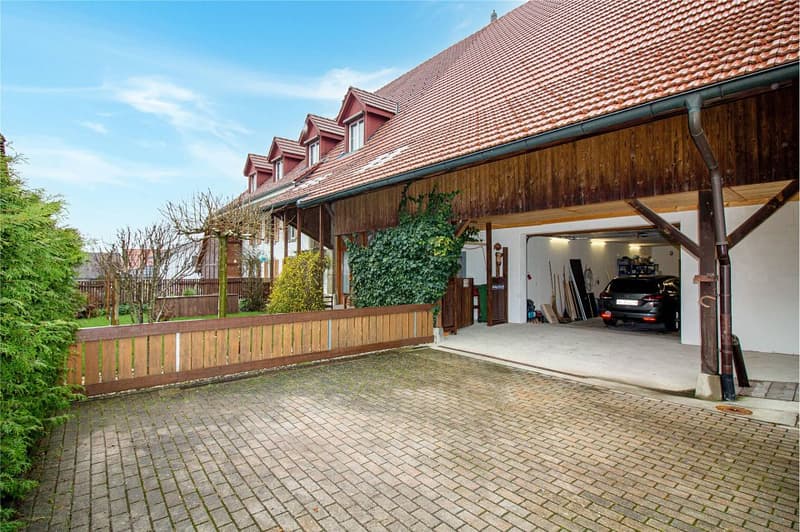 Mehrfamilienhaus mit Liebe zum Altbau-Charme (11)
