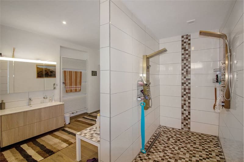 Mehrfamilienhaus mit Liebe zum Altbau-Charme (8)