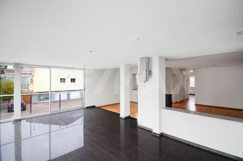 4.5-Zimmer-Wohnung mit Wintergarten und Gemeinschaftswiese (2)