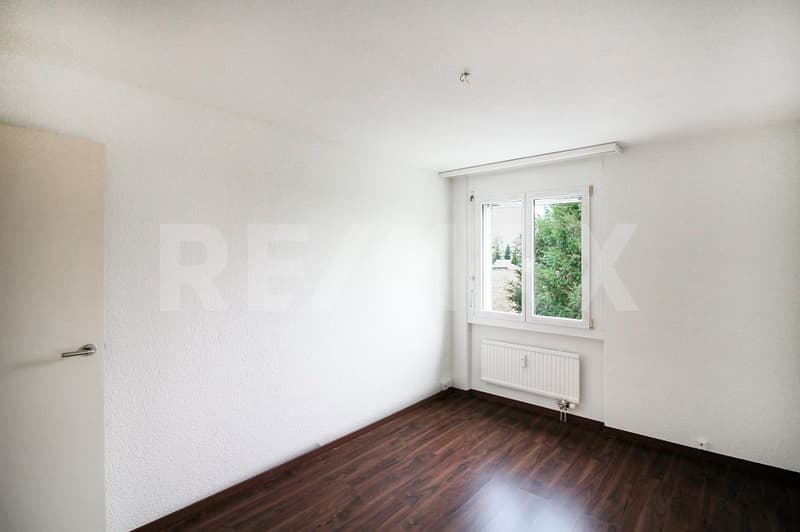 4.5-Zimmer-Wohnung mit Wintergarten und Gemeinschaftswiese (7)