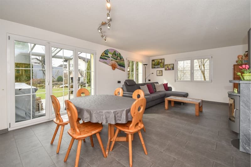 5½ Zimmer Einfamilienhaus; zeitgemäss und attraktiv; mit Wärmepumpe und PV Anlage. (7)