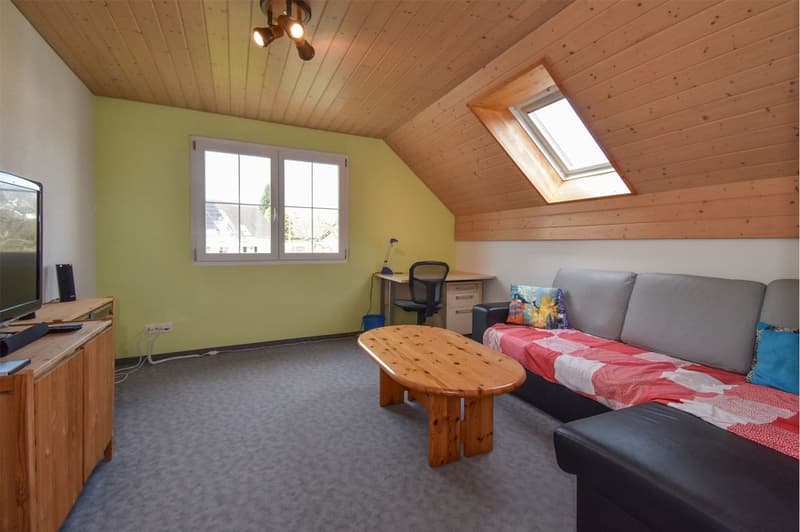 5½ Zimmer Einfamilienhaus; zeitgemäss und attraktiv; mit Wärmepumpe und PV Anlage. (11)