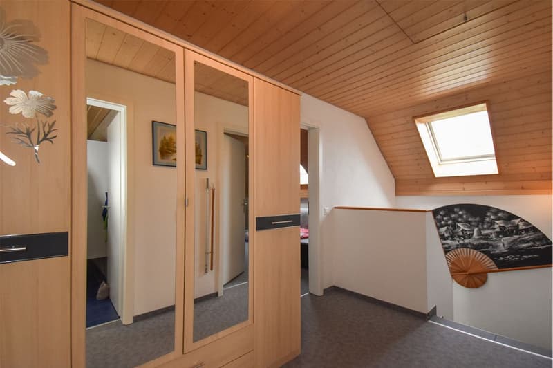 5½ Zimmer Einfamilienhaus; zeitgemäss und attraktiv; mit Wärmepumpe und PV Anlage. (8)