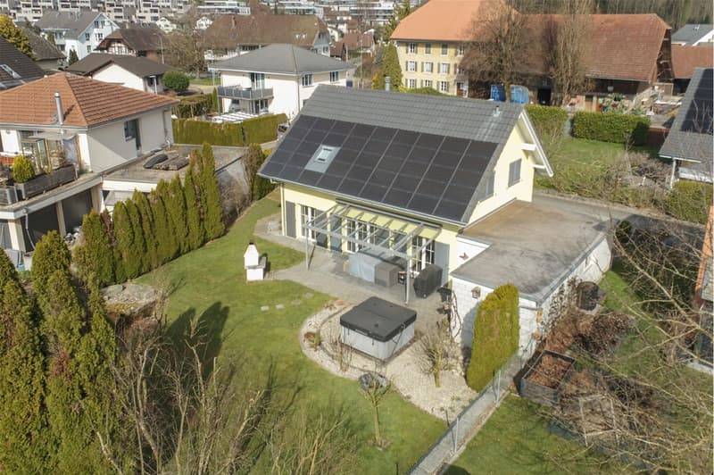 5½ Zimmer Einfamilienhaus; zeitgemäss und attraktiv; mit Wärmepumpe und PV Anlage. (2)