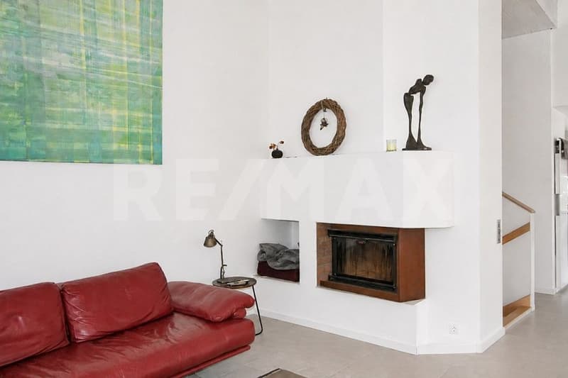 5.5 Zimmer Einfamilienhaus mit Pool, Garten und vielseitigem Aussenbereich (5)