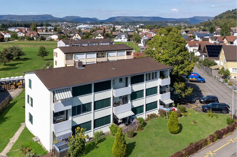 Gepflegtes Mehrfamilienhaus mit drei 2½ und sechs 3½ Zimmer Wohnungen (3)