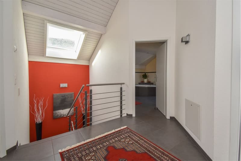 Attraktives 4½ Zimmer Einfamilienhaus  mit grossem Wintergarten. Sonnig und ruhig gelegen. (9)