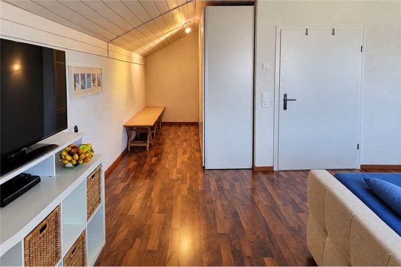 Attraktives 4½ Zimmer Einfamilienhaus  mit grossem Wintergarten. Sonnig und ruhig gelegen. (13)