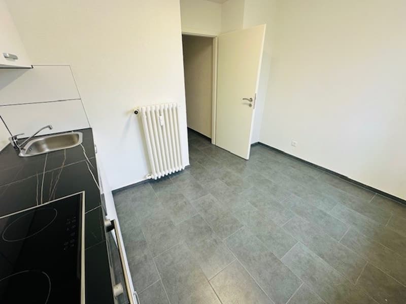 Helle, renovierte 3.5-Zimmerwohnung mit Balkon per sofort in Münchenstein zu vermieten (13)