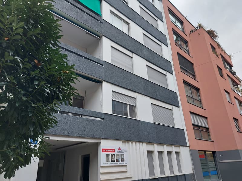 Helle 2-Zimmer-Wohnung mit Balkon im 4. OG in Basel (1)
