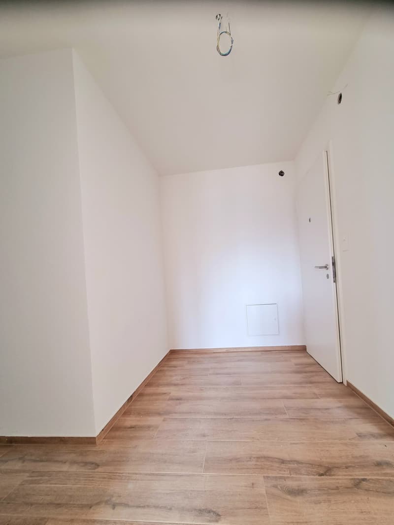 Helle, renovierte 3.5-Zimmer-Wohnung mit Balkon in Münchenstein (7)