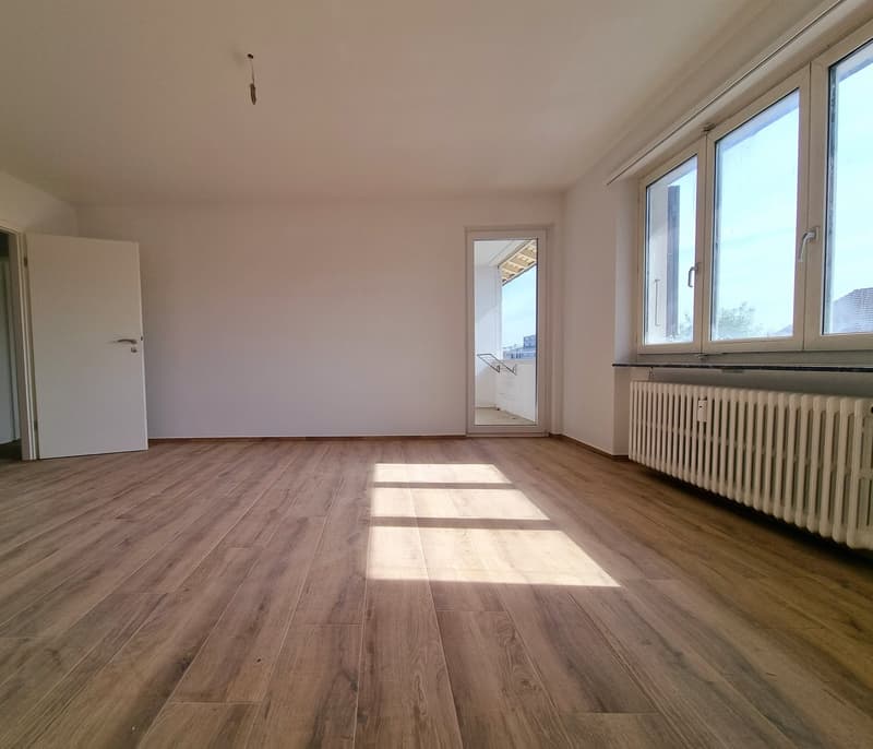 Helle, renovierte 3.5-Zimmer-Wohnung mit Balkon in Münchenstein (1)