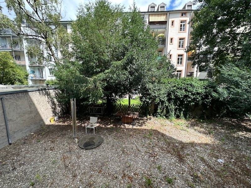 Attraktive, renovierte helle 1-Zimmerwohnung (18)