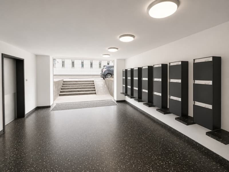 Attraktive, renovierte helle 1-Zimmerwohnung (15)