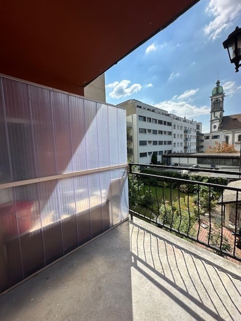 Charmante 1.5-Zimmer-Wohnung mit Balkon in Basel (4)