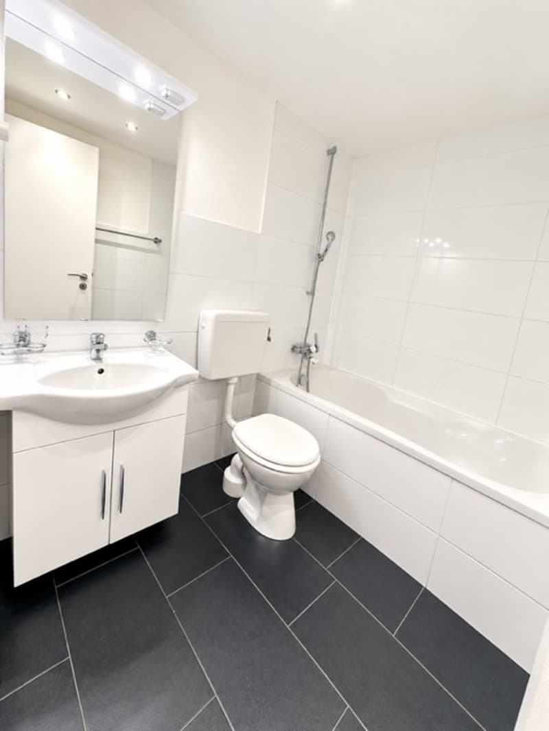 Gemütliche, charmante 2-Zimmer-Wohnung mit Gartensitzplatz  Nähe Rhein (13)