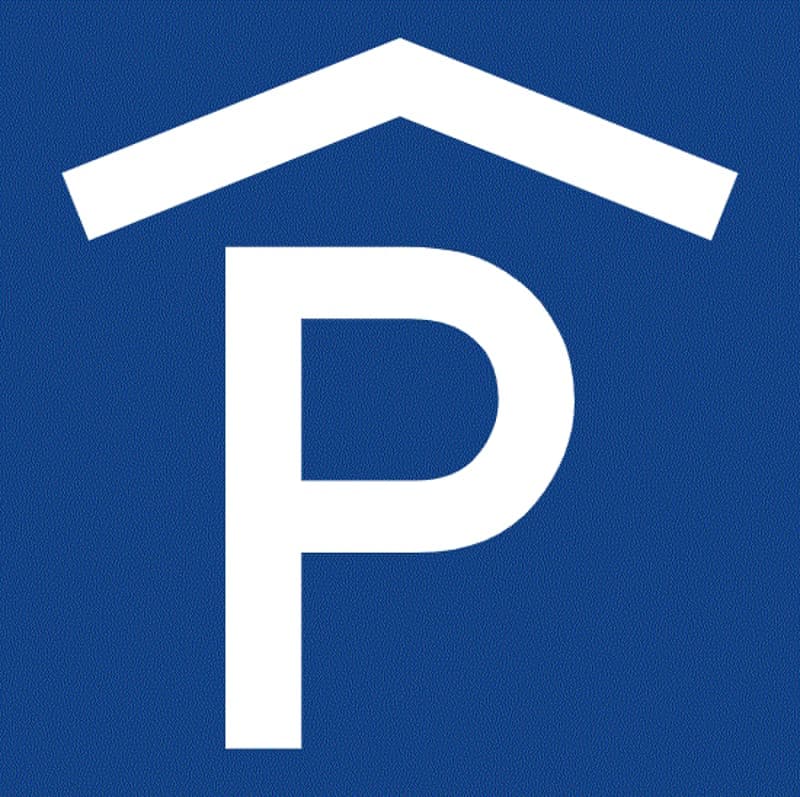 Einstellhallenparkplatz an zentraler Lage - auch für E-Autos geeignet (1)