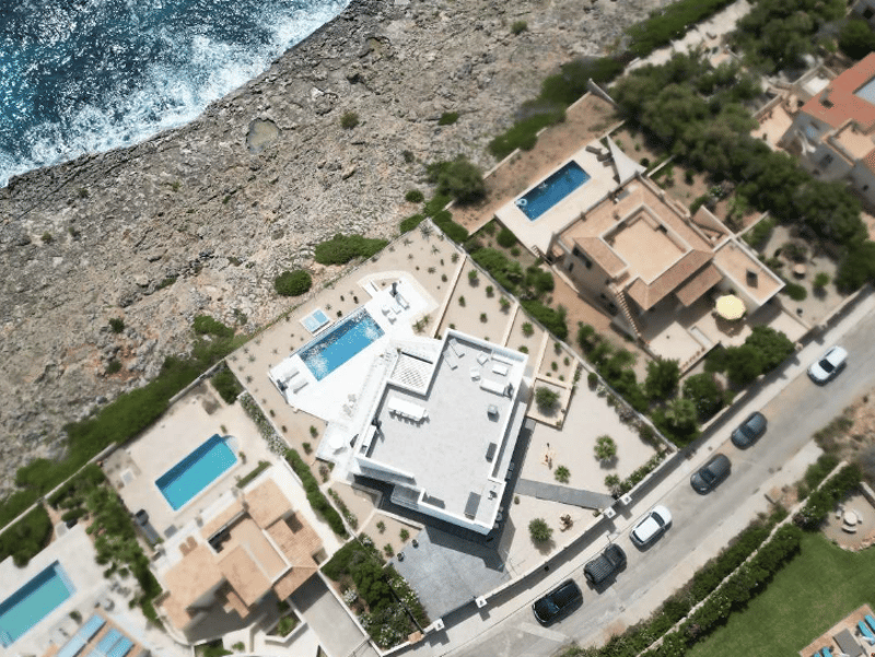 Dreamlike villa on the first sea line in Cala Murada (17)
