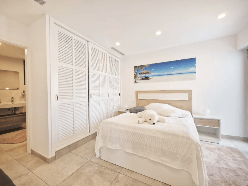 Dreamlike villa on the first sea line in Cala Murada (10)