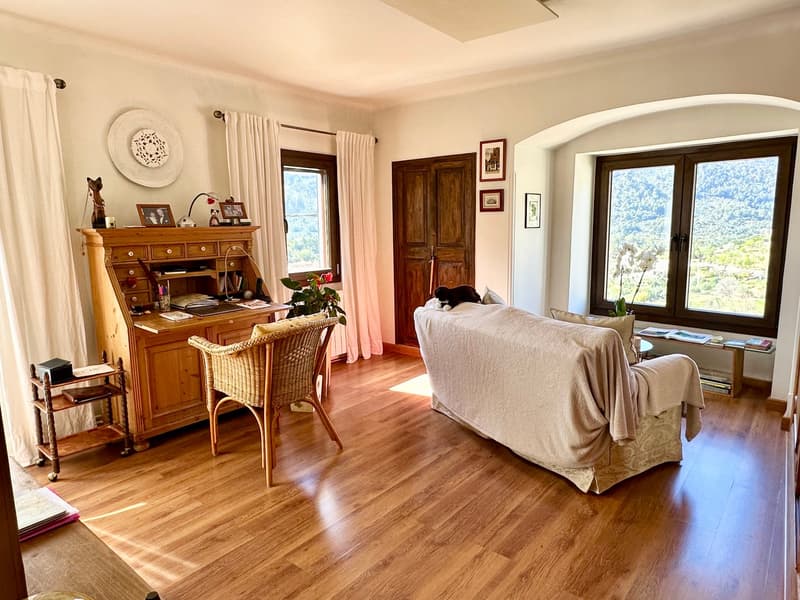 Charming townhouse in Bunyola with a dreamy view! (21)