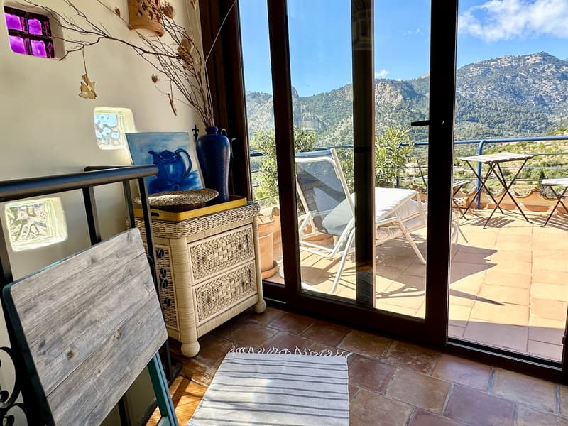 Charming townhouse in Bunyola with a dreamy view! (25)