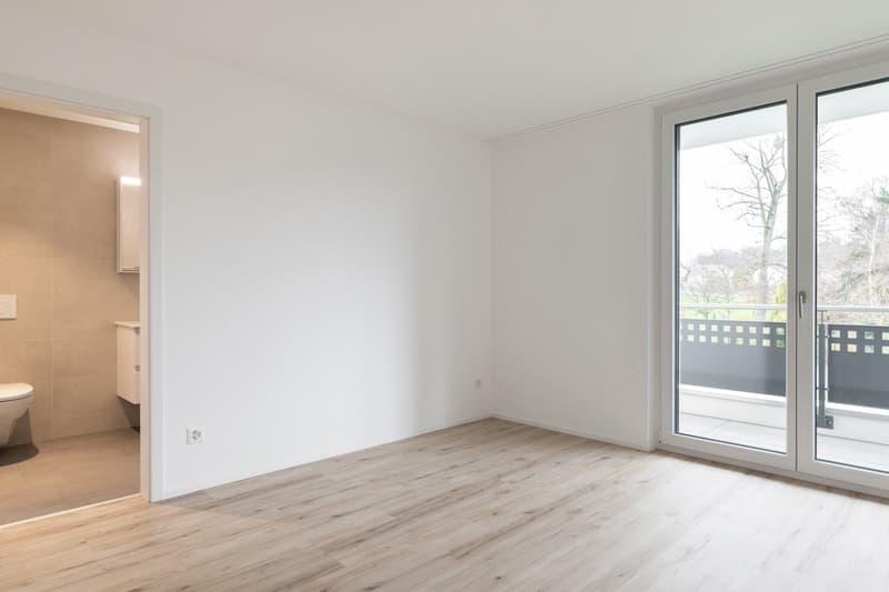 Hochwertig & komfortabel – Ihr neues Zuhause mit Gartenterrasse zum Oeschbach hin (2)