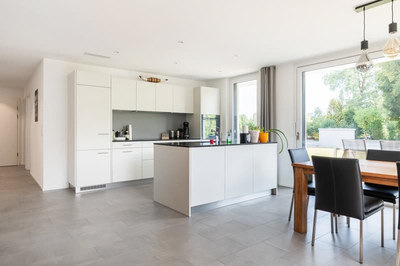 Hochwertig & komfortabel – Ihr neues Zuhause mit Gartenterrasse zum Oeschbach hin (1)