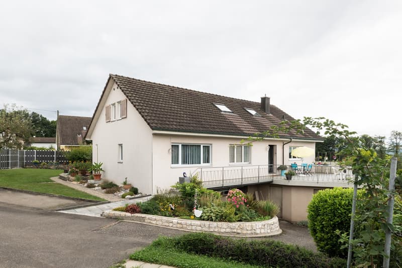 7.5-Zimmer-Einfamilienhaus