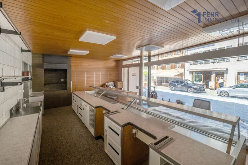 Fehr Immobilier - Propriété résidentielle et commerciale située au centre (2)