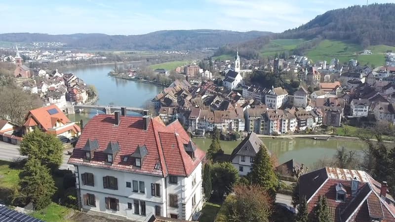 Laufenburg: Charmantes und Denkmalgeschütztes MFH mit unverbaubarem Rheinblick in Grenznähe (8)