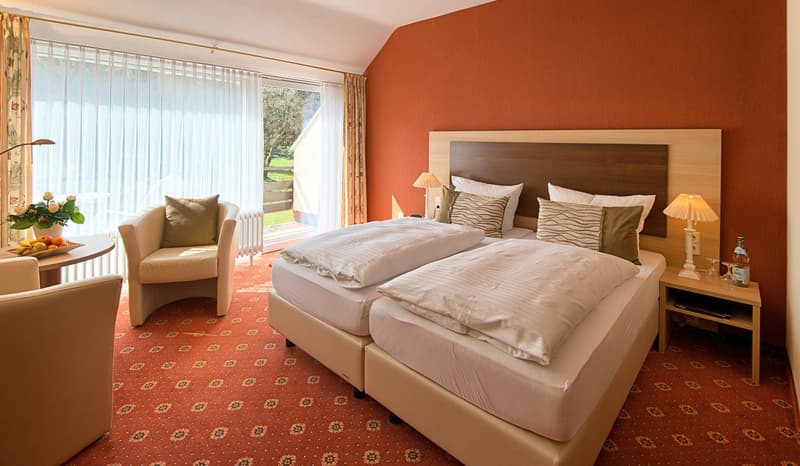Schönes Hotelanwesen m. 18 Zimmern u. 2 zusätzlichen Wohnungen an Top Lage von Badenweiler (11)