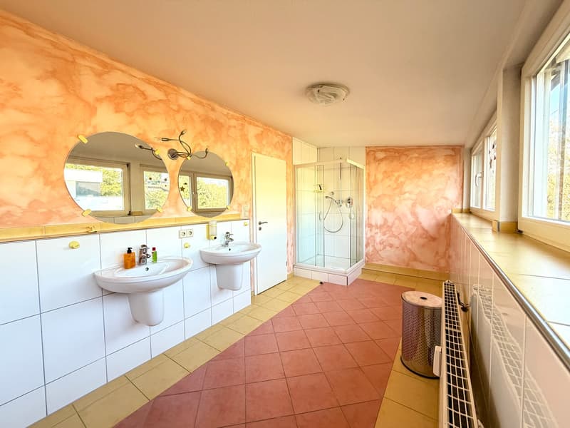 Stilvoll wohnen wie im Einfamilienhaus, 225 qm Maisonette m. Garten & hoher Energieeffizienz (11)