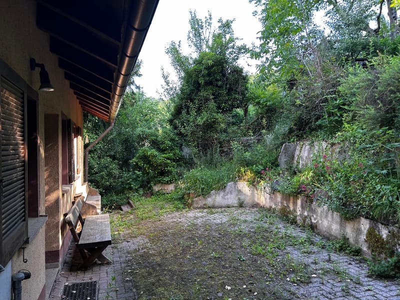Charmantes 4,5-Zimmer-EFH in sonniger Lage von Holzen mit Garten, Garage und Renovationspotential (14)