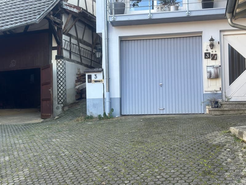 Charmantes 4,5-Zimmer-EFH in sonniger Lage von Holzen mit Garten, Garage und Renovationspotential (13)