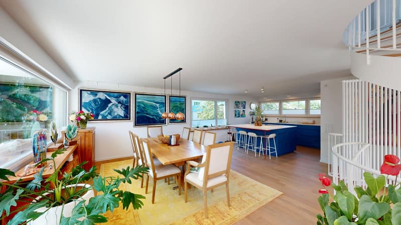 Freistehendes 6-Zimmer-EFH mit Terrasse, Garten und Garage an ruhiger Familienlage in Bottmingen (7)