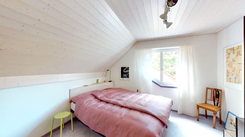 Gartenparadies zum Alltag - helles 6,5 Zimmer Architektenhaus mit Garage in verkehrsgünstiger Lage (11)