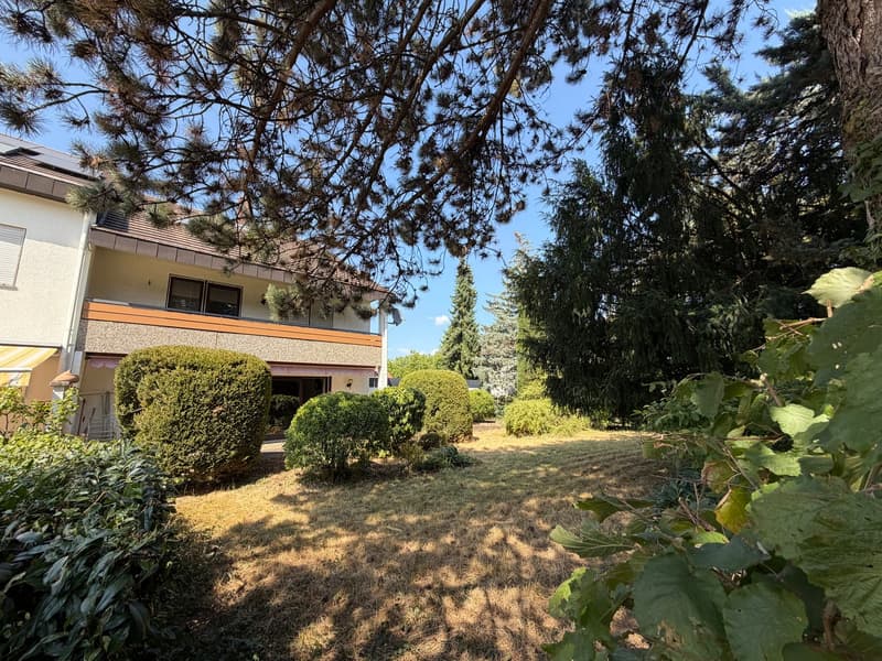 Haltingen: Erweiterbares Familiyhome mit grossem Garten und Garage zum Modernisieren (14)
