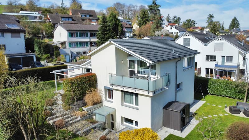 Kernsanites, Familienfreundliches 6.5 Zi. EFH auf sonnenverwöhnter Parzelle mit schönem Garten (14)