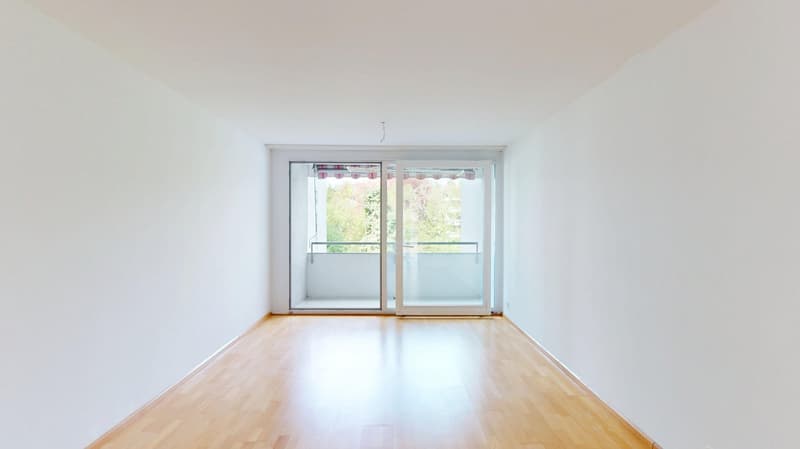 Charmante 3,5-Zimmer-Wohnung mit zwei Balkonen attraktiver Einstieg dank Baurecht (7)