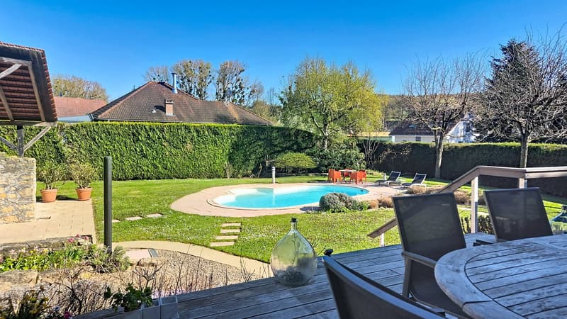 Charmante Villa mit Pool und grossem Garten in Wittersdorf (3)