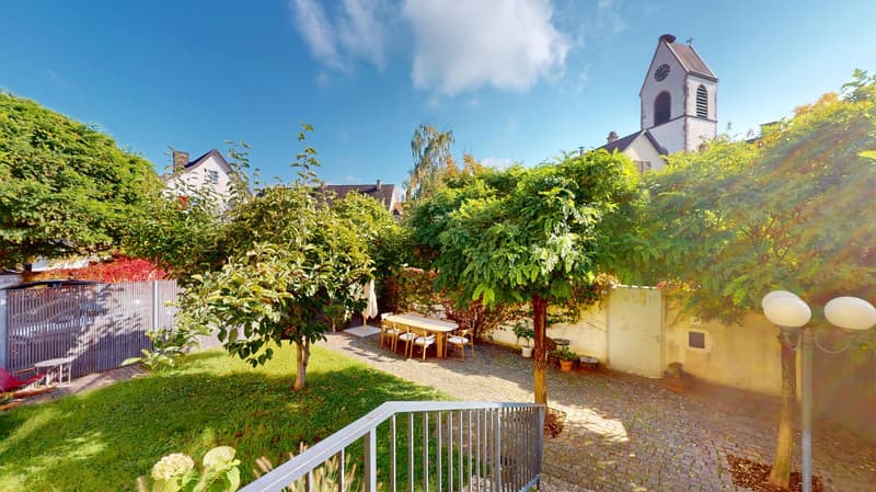 Historischer Charme trifft modernes Design Kernsanierte Villa in Altweil mit 346 m² Wohnfläche (13)