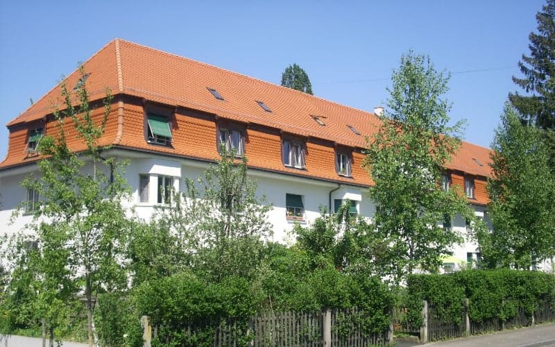 Moderne 2-Zimmer-Genossenschaftswohnung im Hochparterre mit privatem Gartenanteil (1)